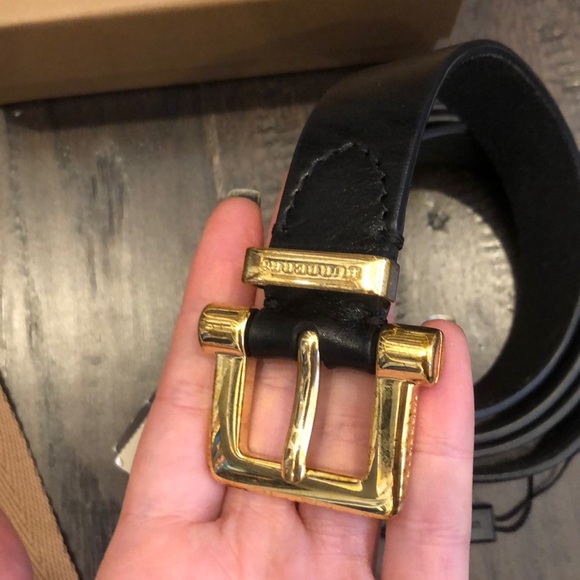 COPY - BNWT Burberry Belt with Gold hardware - Picture 7 of 15